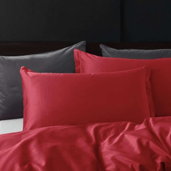 Solid Color Duvet Cover and Fitted Sheet Set 400 Thread Count Cotton Sateen – Perfect Red